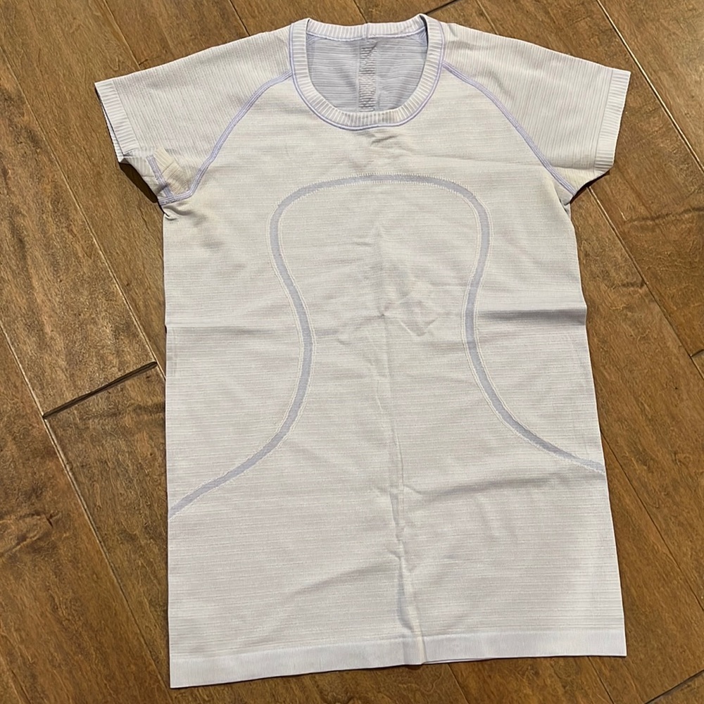 Lululemon top